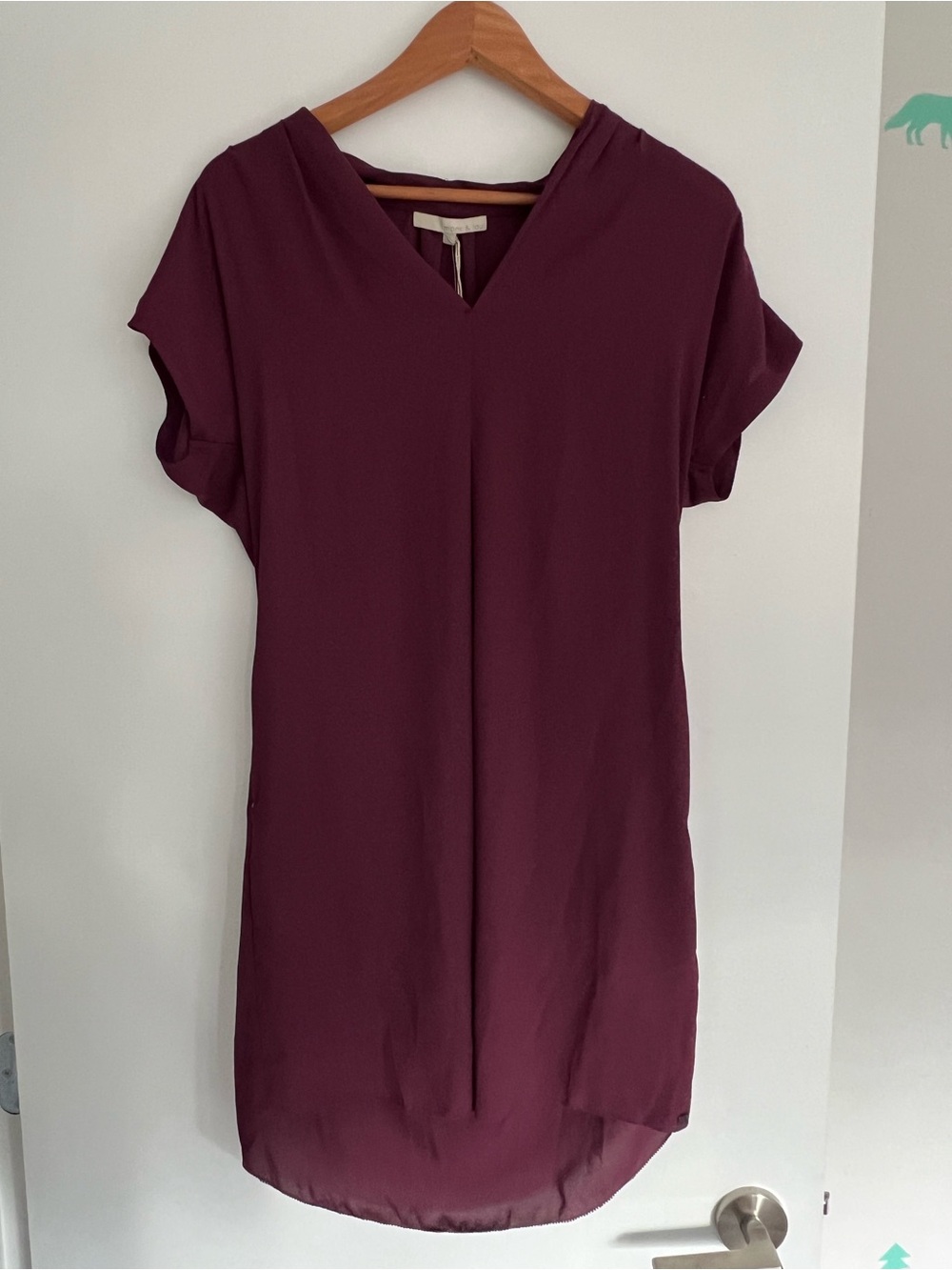 V-Neck Short Sleeve Mini Dress in Plum